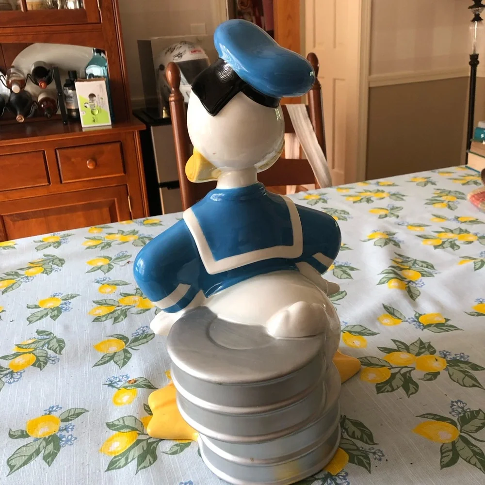 Vintage Donald Duck Ceramic Cookie Jar -